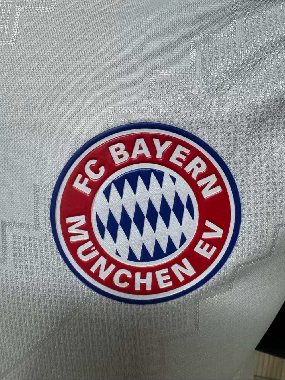 adidas White and Navy Bayern Munich Football Jersey with Red Trim - Picture 4 of 4